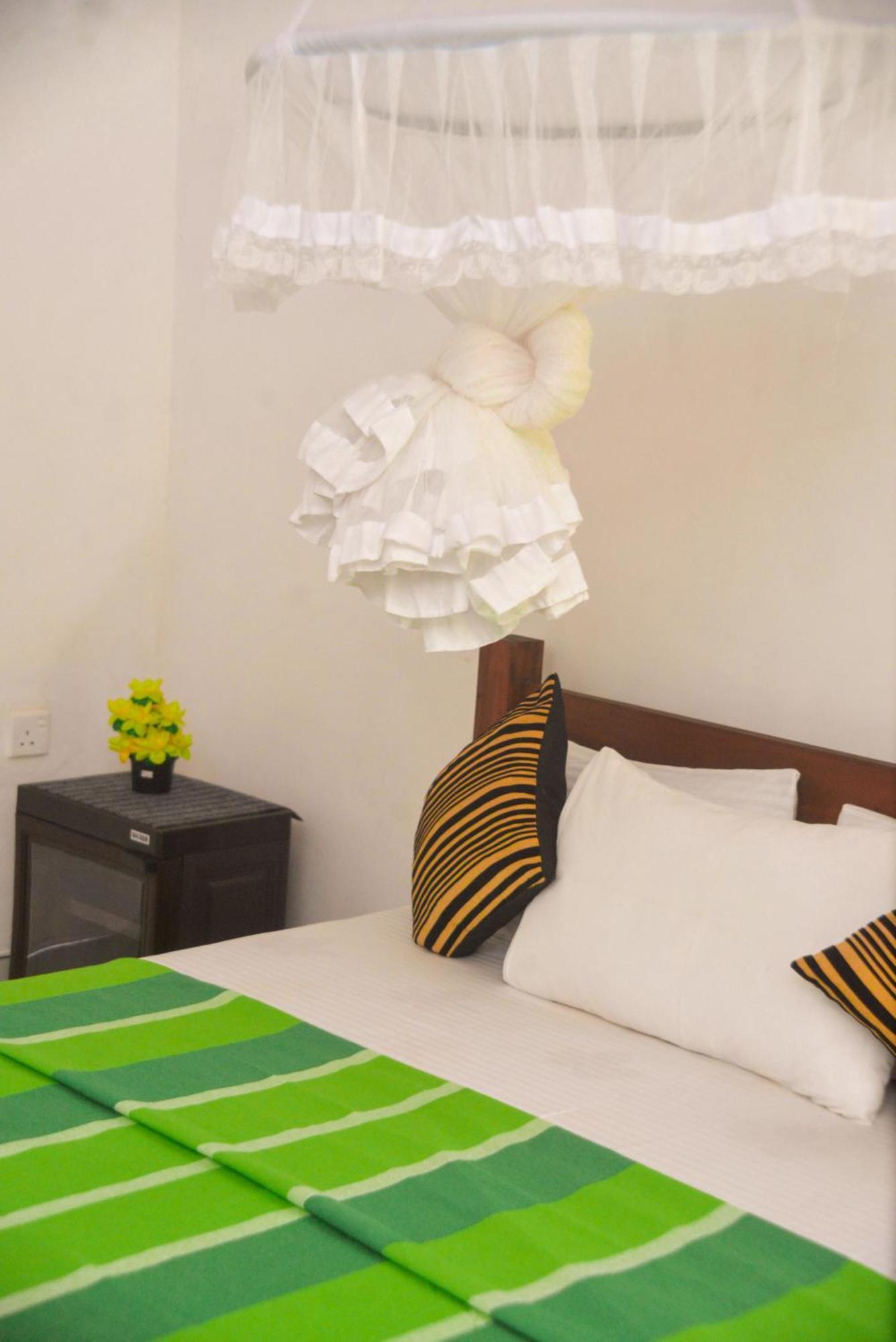 Tropical Garden Homestay Pidurangala Сигирия Экстерьер фото