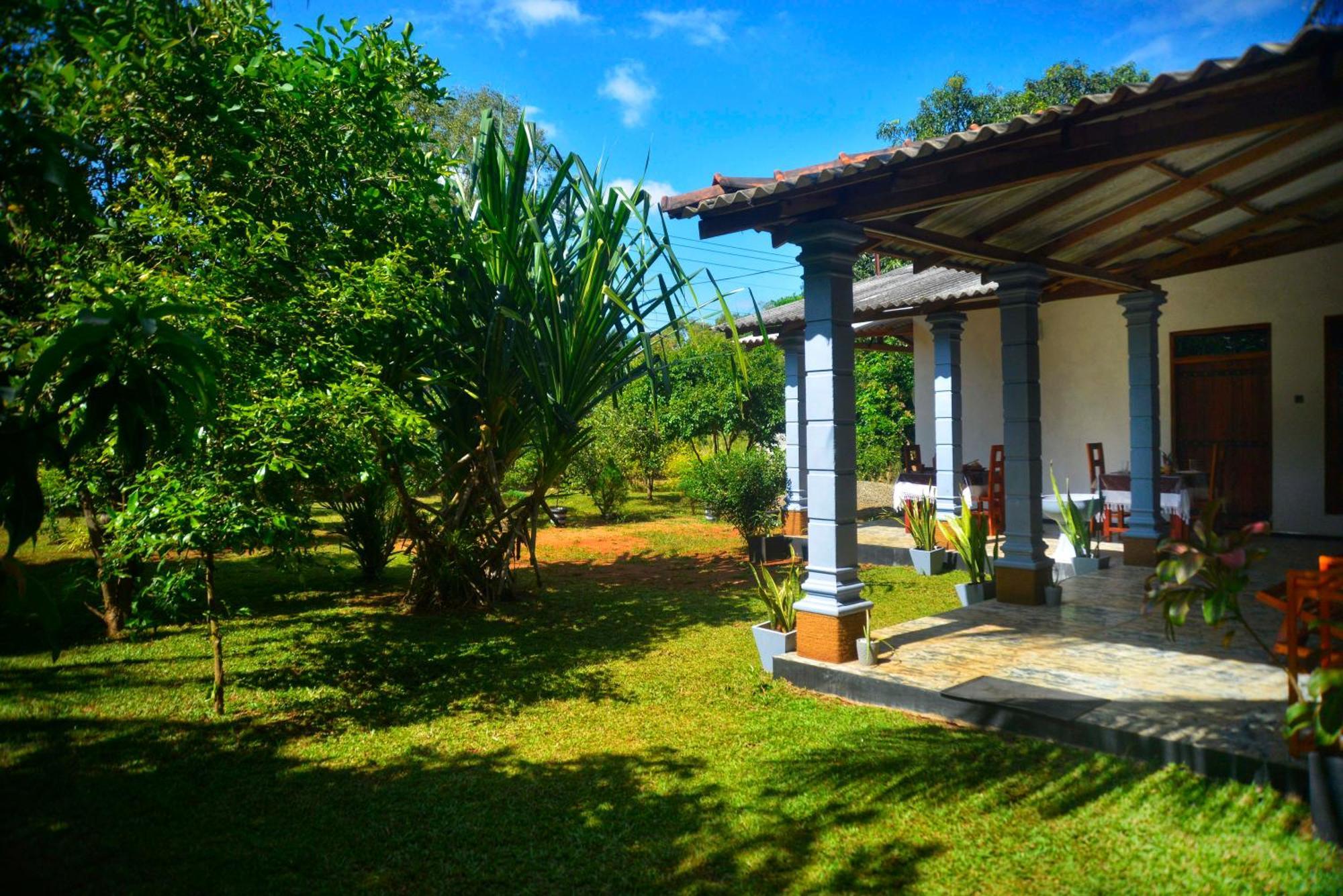 Tropical Garden Homestay Pidurangala Сигирия Экстерьер фото